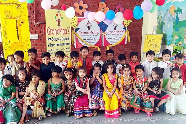 grandmaa-pre-school-dandiya