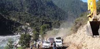 चार धाम ऑल वेदर रोड निर्माण कार्य से पर्यावरण एवं पेयजल लाइनों को पहुंच रहा नुकसान