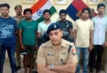 लिफ्ट देकर लूटपाट करने वाले गिरोह पांच बदमाश ग्रेनो वेस्ट से गिरफ्तार