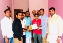 सुखवीर प्रधान शिक्षा समिति के सदस्यों ने ग्रेटर नोएडा में मेधावी विद्यार्थियों को किया सम्मानित