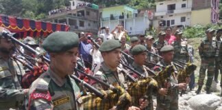 गमगीन माहौल में सैन्य सम्मान के साथ शहीद फते सिंह को दी श्रद्धांजलि