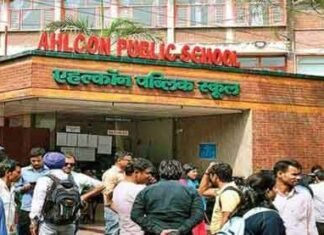 9वीं कक्षा की छात्रा के सुसाइड मामले में स्कूल प्रिंसिपल सहित तीन शिक्षक गिरफ्तार छात्रा