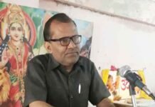 शिक्षा के क्षेत्र में अपने समर्पण तथा निरन्तर उत्कृष्ट कार्यों से शैक्षिक जगत में अपनी सार्थकता सिद्ध कर रहे हैं शिक्षक चमोला। shikshak chamola