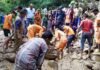 गौचर में भारी बारिश से मलबे में दबी भैंस, खोजबीन मे जुटी एनडीआरएफ बारिश