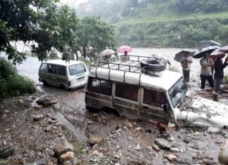 उत्तराखण्ड मे बारिश का कहर: कपकोट में घरों में पानी घुसा 5 मवेशियों की मौत बारिश