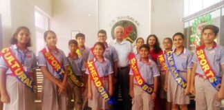 के.आर.मंगलम.वर्ल्ड स्कूल ग्रेटर नोएडा में शपथ ग्रहण समारोह स्कूल