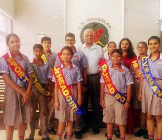 के.आर.मंगलम.वर्ल्ड स्कूल ग्रेटर नोएडा में शपथ ग्रहण समारोह स्कूल