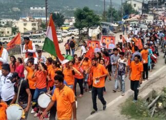 छात्र संघ चुनावों के रंग में रंगा गढ़वाल विश्वविद्यालय श्रीनगर abvp-SRINAGAR