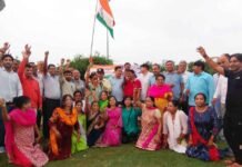 स्वतंत्रता दिवस की पूर्व संध्या पर ग्रेटर नोएडा मे “एक दीप शहीदों के नाम” independence-day