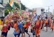 देवभूमि में उमड़ा शिवभक्तों का सैलाब, दो दिनों में नीलकंठ महादेव पहुंची दस लाख कांवड़ Kanwar Yatra