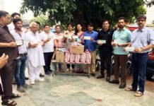 केरल बाढ़ पड़ितों के लिए आगे आये ग्रेटर नोएडा की एक्टिव सिटीजन टीम एवं व्यापार मंडल kerla-help