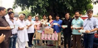 केरल बाढ़ पड़ितों के लिए आगे आये ग्रेटर नोएडा की एक्टिव सिटीजन टीम एवं व्यापार मंडल kerla-help