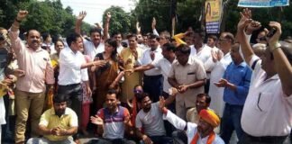 SC-ST एक्ट के विरोध में नोएडा, ग्रेटर नोएडा सहित देशभर में भारत बंद का जबरदस्त असर