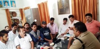 डीएवी के अध्यक्ष, महासचिव ने किया सरेंडर, गढ़वाल वि.वि. श्रीनगर में तोड़फोड़ का है मामला dav-student-surrender