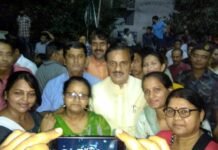 जनसंवाद अभियान के तहत डॉ. महेश शर्मा बीटा-2 सेक्टर पहुंचे dr. mahesh-sharma