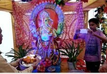 ग्रेटर नोएडा में ढोल नगाड़ों के साथ धूमधाम से गणपति विसर्जन ganesh-visarjan