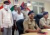 रिटार्यड जज के बेटे को अगवा कर लूटपाट करने वाले दो बदमाश गिरफ्तार lutere-greater-noida