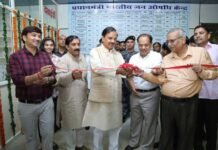 नोएडा के सरकारी अस्पताल में खुला जेनेरिक दवाईयों का पहला स्टोर, डॉ महेश शर्मा ने किया का उद्घाटन pradhanmantri-jan-ausadhi-k