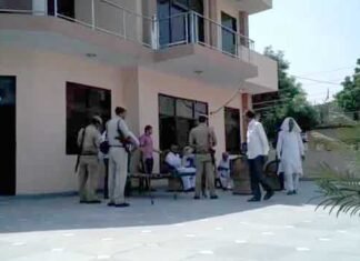 ग्रेटर नोएडा ऑथोरिटी के पूर्व जीएम रविन्द्र तोंगड़ के ठिकानों पर इनकम टैक्स के छापे ravindra-tongad