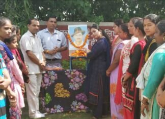 शहीद सरदार भगत सिंह की 111वी जयंती पर श्रध्दा सुमन अर्पित किये shankar-school-greater noida