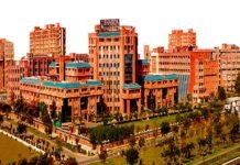 शारदा यूनिवर्सिटी में पांचवें दिन तनावपूर्ण शांति, कैंपस में बाहरी लोगों का प्रवेश पूरी तरह प्रतिबंधित Sharda-university-greater-noida