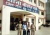 एमिटी यूनिवर्सिटी के दो सिक्योरिटी गार्ड गांजा बेचते हुए गिरफ्तार amity-university-guard