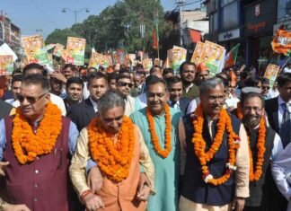 उत्तराखण्ड निकाय चुनाव: देहरादून से मेयर पद के लिए भाजपा प्रत्याशी सुनील उनियाल गामा ने दल-बल के साथ भरा नामांकन bjp-mayer