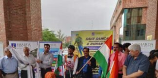 शारदा यूनिवर्सिटी के छात्र रोहन फिलिम 3500 किलोमीटर की साइकिल यात्रा पर निकले rohan-filim-cyclist