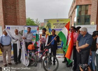 शारदा यूनिवर्सिटी के छात्र रोहन फिलिम 3500 किलोमीटर की साइकिल यात्रा पर निकले rohan-filim-cyclist