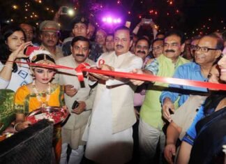 नोएडा स्टेडियम में शिल्पोत्सव-2018 का आगाज़ shilpotsav-noida