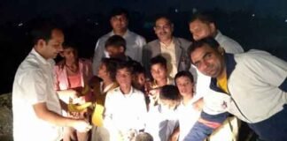 महिला उन्नति संस्था ने गरीब बच्चों के साथ मनाया बाल दिवस bal-diwas
