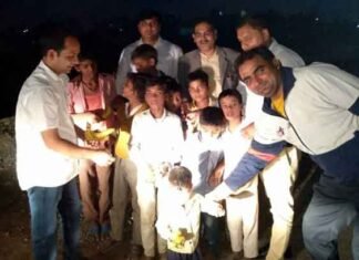 महिला उन्नति संस्था ने गरीब बच्चों के साथ मनाया बाल दिवस bal-diwas