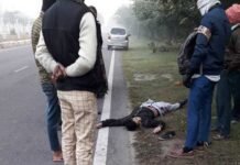 स्कूल बस ने बाइक को मारी टक्कर, बाइक सवार की मौत bus-bike-accident-greater-n
