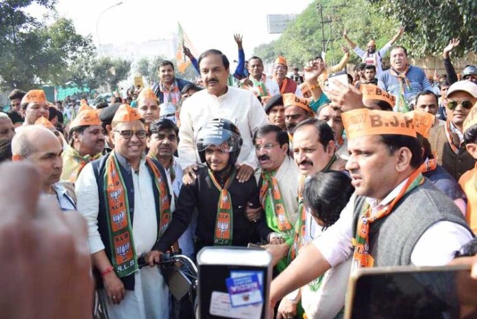 kamal-sandesh-bike-rally