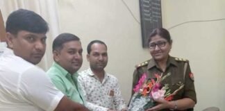 महिलाओं की सुरक्षा को लेकर महिला उन्नति संस्था ने थाना प्रभारी से मुलाकात की mahila-unnati-sanstha