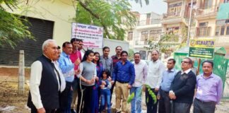 आरडब्ल्यूए की नई मुहिम, कूड़े के ढेरों को हटाकर लगाए पौधे rwa-beta-1