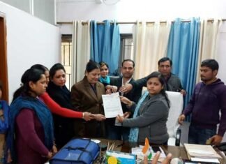 आगरा की छात्रा को जिंदा जलाने की घटना को लेकर सिटी मजिस्ट्रेट को दिया ज्ञापन city-magistrate-greater-noida