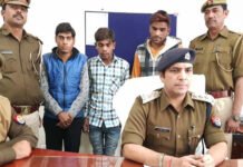 अथॉरिटी गोल चक्कर से तीन मोबाइल लुटेरे गिरफ्तार mobile-robbers
