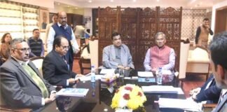 केंद्रीय मंत्री गडकरी से मिले सीएम रावत, कोटद्वार से श्रीनगर राजमार्ग को चारधाम सड़क परियोजना से जोड़ने पर सहित कई मुद्दों पर हु्र्इ चर्चा nitin-gadkari-cm-trivendra