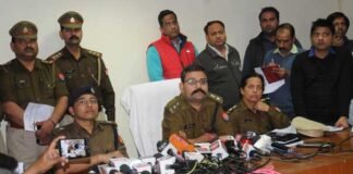 नोएडा: एसएसपी की बड़ी कार्रवाई, वसूली के मामले में एसएचओ समेत तीन पत्रकार गिरफ्तार 3journalist-sho arrested in noida