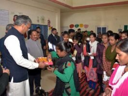 नारी निकेतन में रहने वाली बालिकाओं को पढ़ाई के साथ मिलेगा प्रशिक्षण Nari Niketan