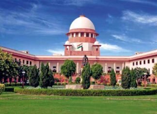 संसद से पास होने के एक दिन बाद ही सवर्ण कोटा बिल को सुप्रीम कोर्ट में चुनौती Supreme-Court-of-India