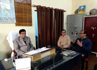 राष्टीय समग्र शिक्षा अभियान में शिक्षक अखिलेश चमोला ने नशा उन्मूलन पर किया वाचन akhilesh-chamola