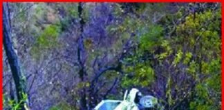 उत्तराखण्ड में मरीज को ला रही एंबुलेंस खाई में गिरी, दो की मौत, दो घायल ambulance fell into ditch