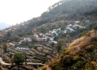 10 साल से स्वीकृत ढाई किलोमीटर सड़क आजतक नहीं बन पाई कल्जीखाल ब्लॉक के गाँव में aswee-gaon