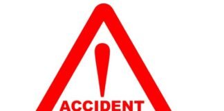 सतपुली-कोटद्वार के बीच खाई में गिरी कार, एक की मौत, 2 घायल accident in pauri garhwal