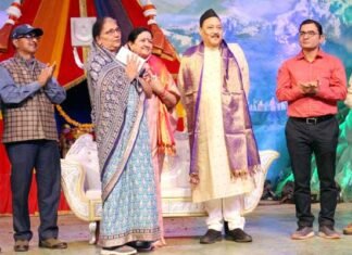मुंबई कौथिग के अंतिम दिन कौथिग में पहुंचे माताश्री मंगला जी एवं भोलेजी महाराज mumbai-kauthig-bhole-ji-maharaj