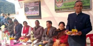 बिलखेत (सांगुड़ा) गिंदी मेला: लंगूर पट्टी मनियासयूँ पर पड़ी भारी sangura-gindi-mela