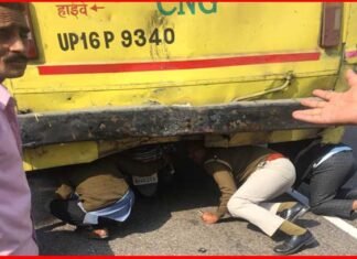 ग्रेटर नोएडा एक्सप्रेसवे पर हुए दर्दनाक हादसे में स्कूटी सवार छात्र-छात्रा की मौत scooty-accident-in-highway
