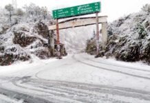 पौड़ी, रानीखेत सहित पहाड़ों में हर तरफ बर्फबारी, दिल्ली में भी बारिश के साथ पड़े ओले snowfall-in-pauri